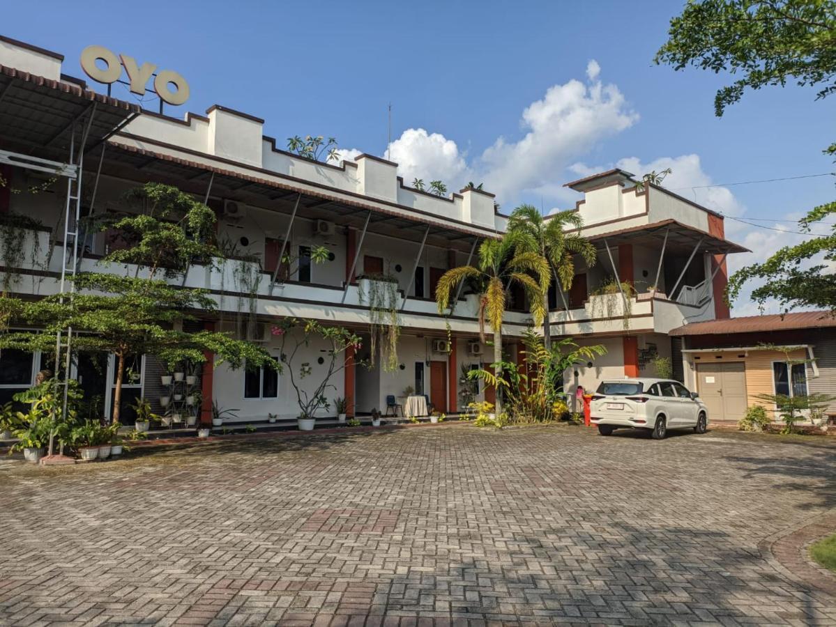Oyo 1653 Fajar Residence Pekanbaru Eksteriør bilde